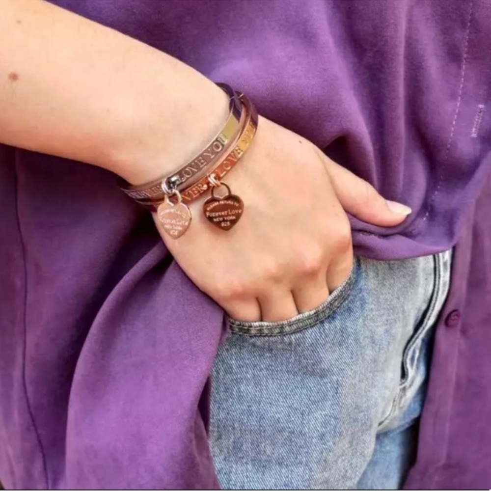 18k Yellow Gold Over Stainless Steel High-Polished "Love You Forever" Bangle! - Picture 3 of 3